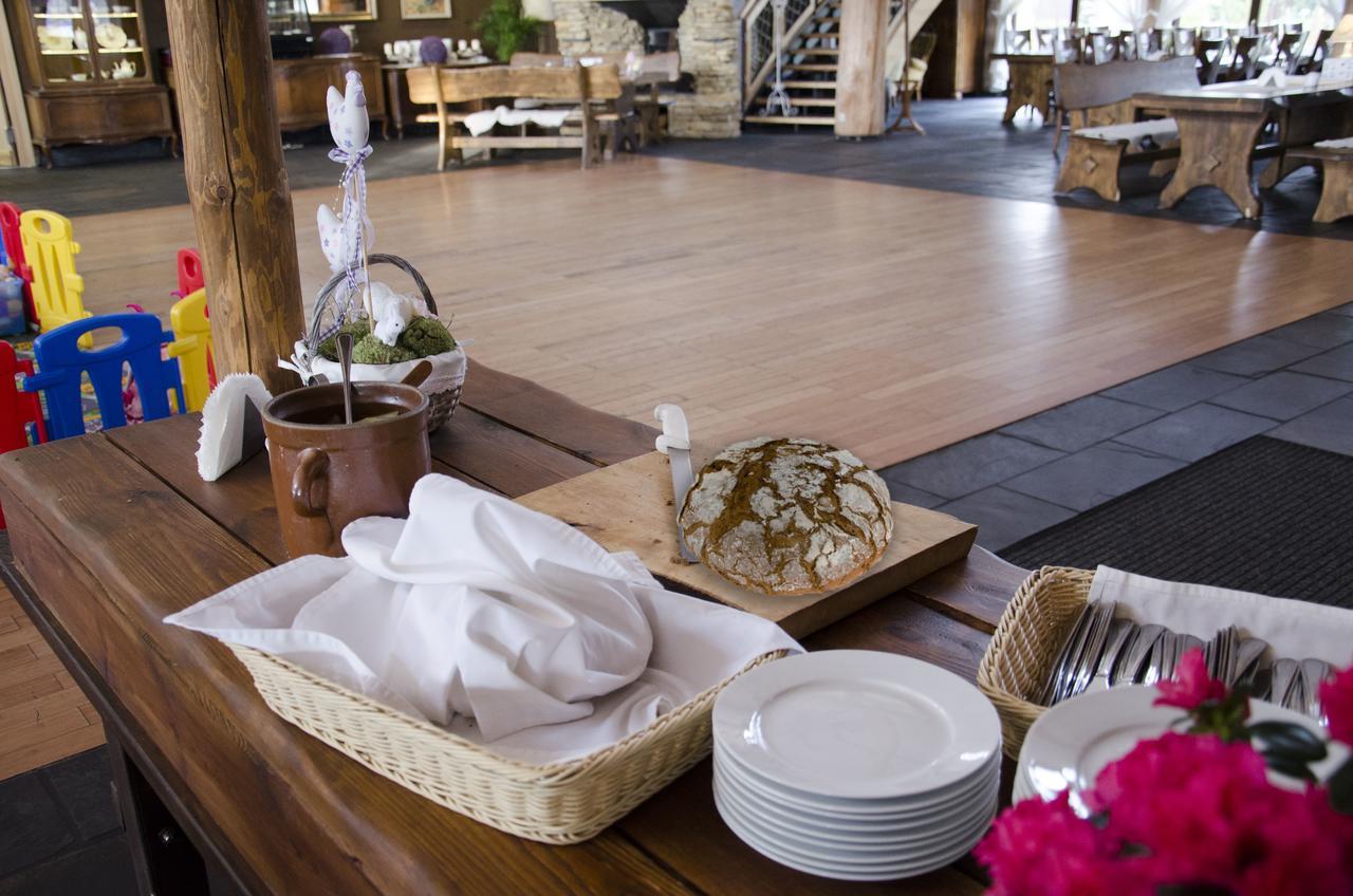 Zagloba Karczma Hotel ออปอเล ภายนอก รูปภาพ