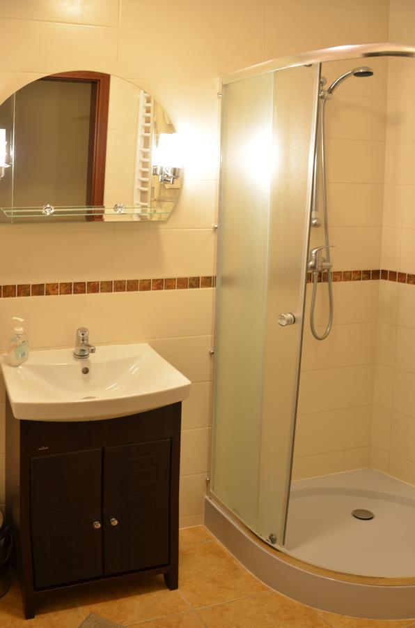 Zagloba Karczma Hotel ออปอเล ภายนอก รูปภาพ